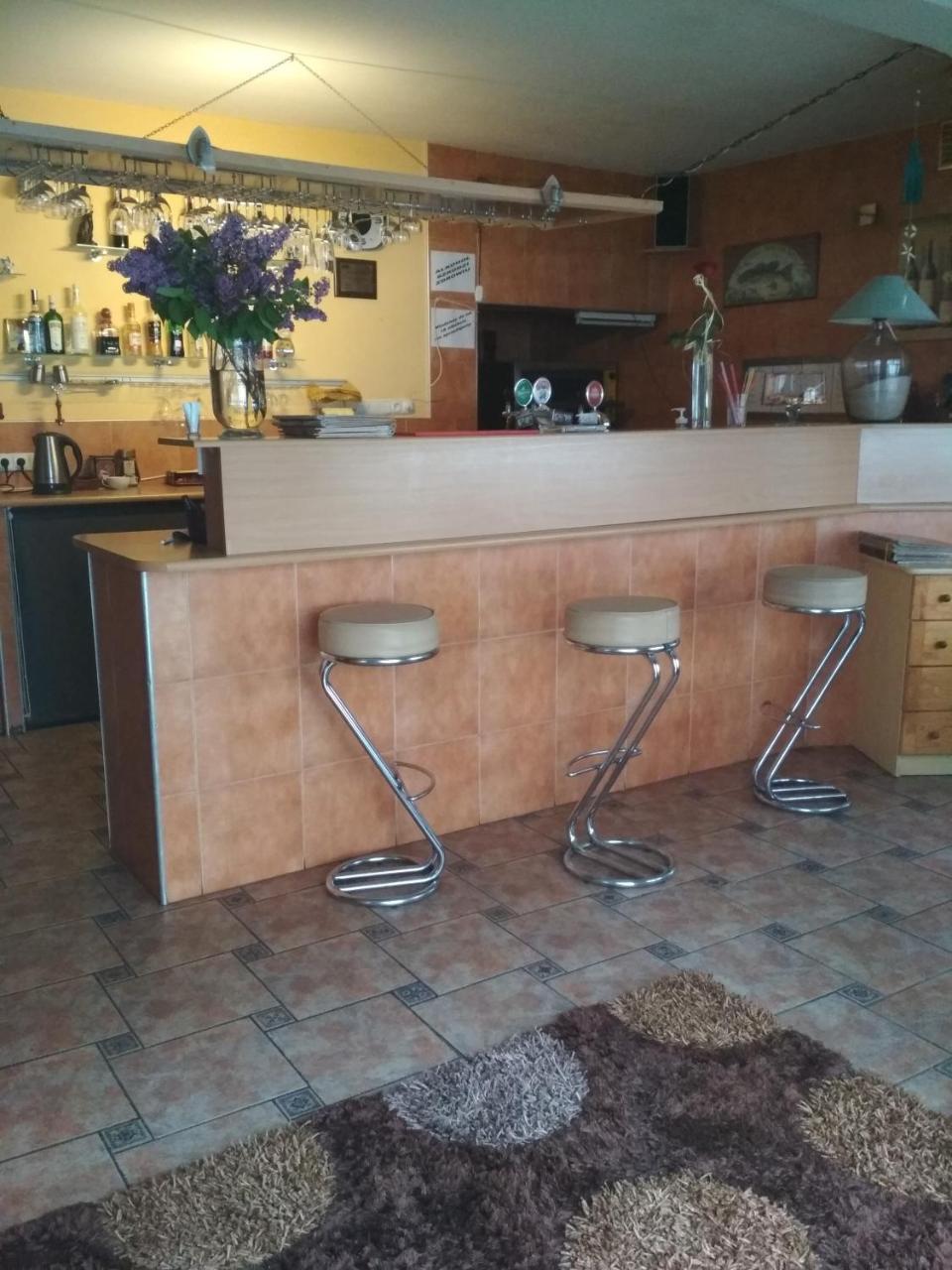 Pensjonat I Restauracja U Zdzicha Rowy  Bagian luar foto